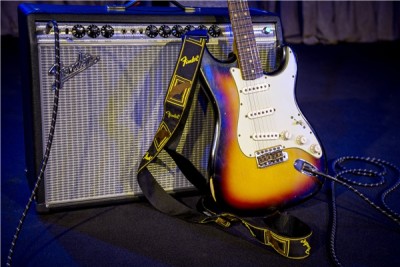 Fender 2