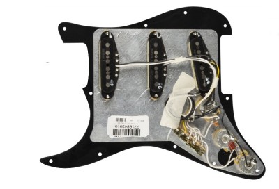 Fender Pre-Wıred Strat® Pıckguard, Vıntage Noıseless Sss Black 11 Hole - 2