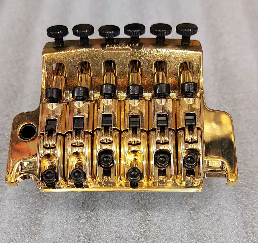 İbanez 2ED1C31G Edge III Gold Tremolo Köprü Seti - 1